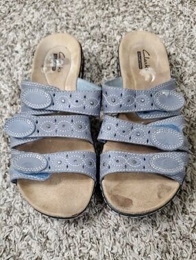 Clarks Ultimate Comfort Collection Triple Strap Blue Sandal 7